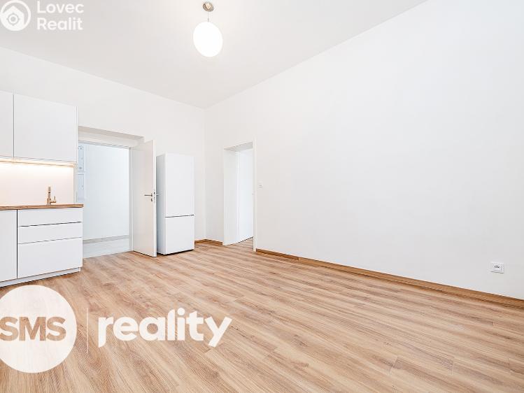Rent apartment 2+KK Praha, Tomáškova 870/2 č. 3