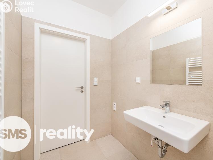 Rent apartment 2+KK Praha, Tomáškova 870/2 č. 9