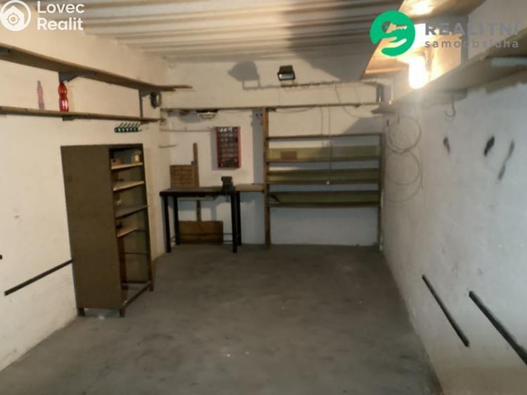 Продажа гаража Brno, Třískalova č. 4