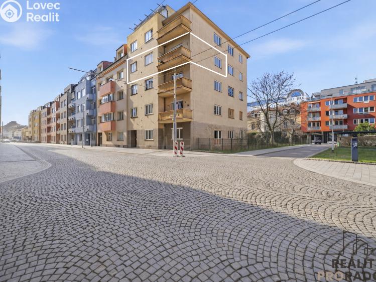 Продажа квартиры 3+1 Pardubice, Sladkovského 1576 č. 1