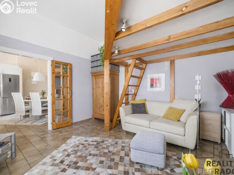 Продажа квартиры 3+1 Pardubice, Sladkovského 1576 č. 9