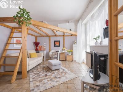 Sale apartment 3+1 Pardubice, Sladkovského 1576 č. 5