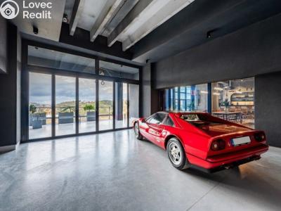 Sale atypical apartment Praha, Československého exilu č. 5