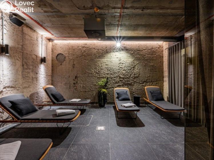 Sale apartment 1+KK Praha, Československého exilu č. 10