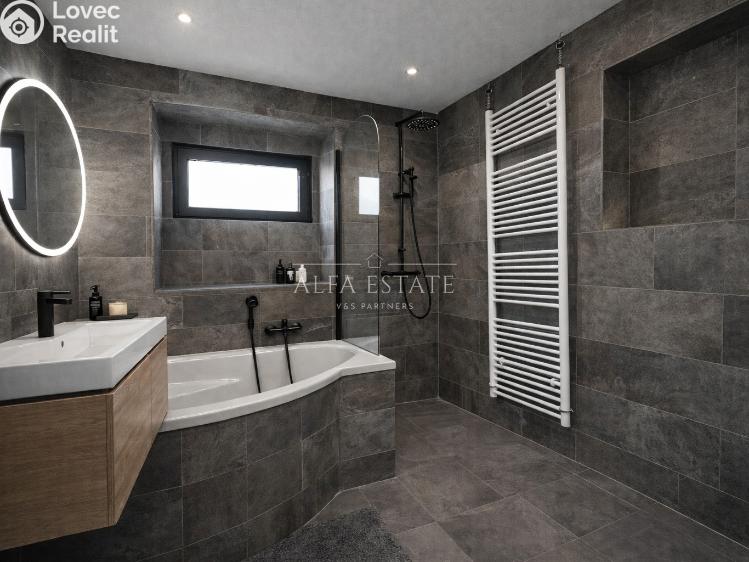 Продаж сімейного будинку Karlovy Vary, Otovická č. 45