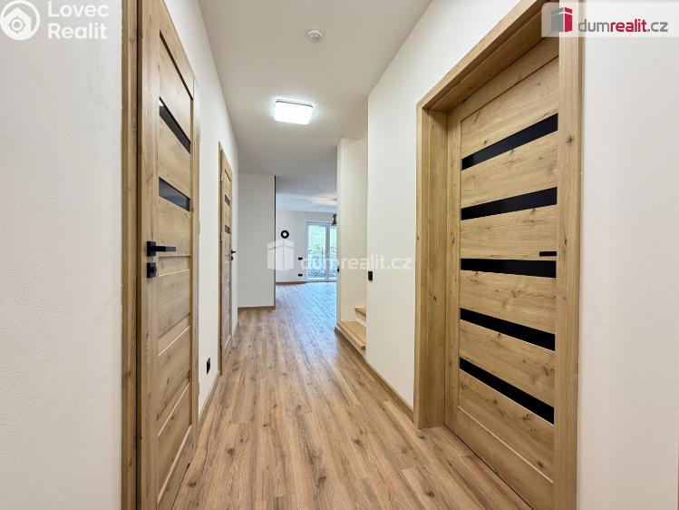 Sale family house Velká Jesenice č. 12