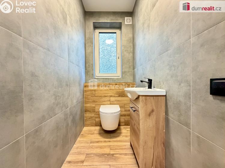 Sale family house Velká Jesenice č. 14