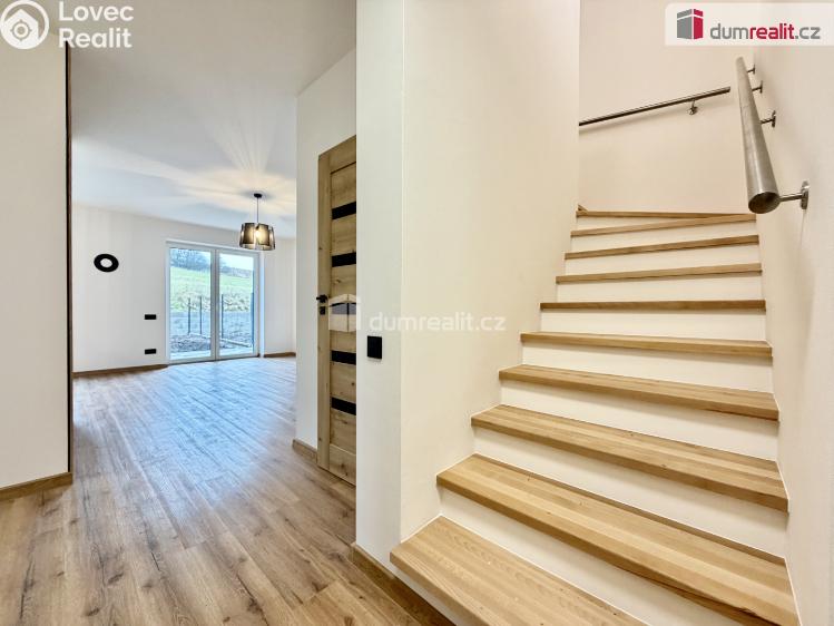 Sale family house Velká Jesenice č. 15