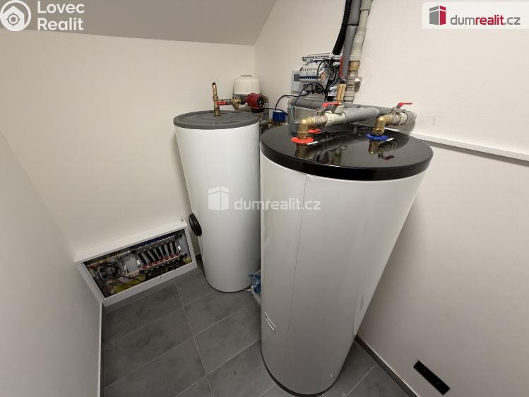 Sale family house Velká Jesenice č. 19