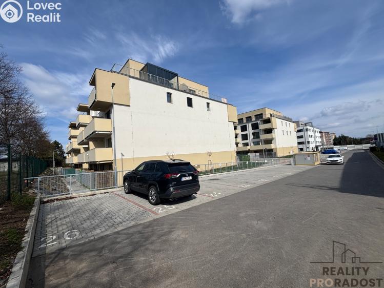 Pronájem garážového stání Olomouc, Frištenského č. 1