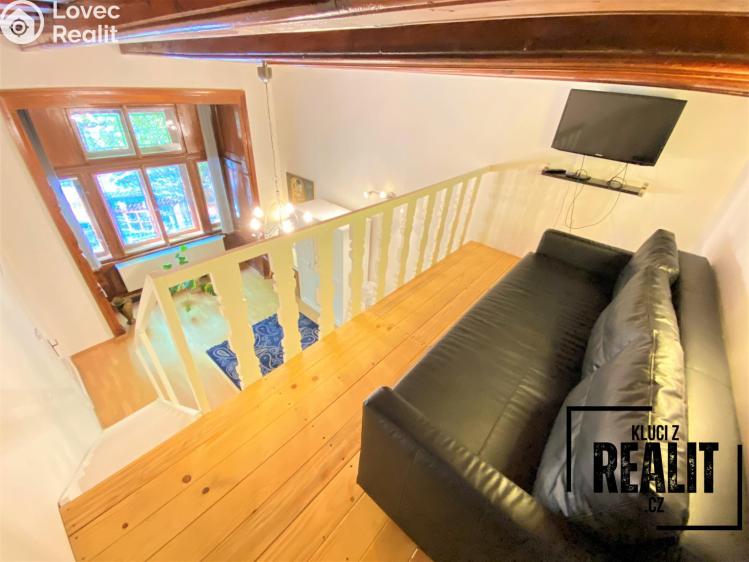 Pronájem bytu 1+1 Praha, Újezd 402/33 č. 10