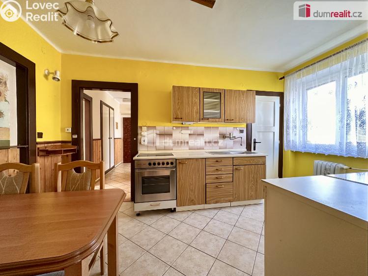 Prodej bytu 3+1 Ostrov, Klínovecká č. 2