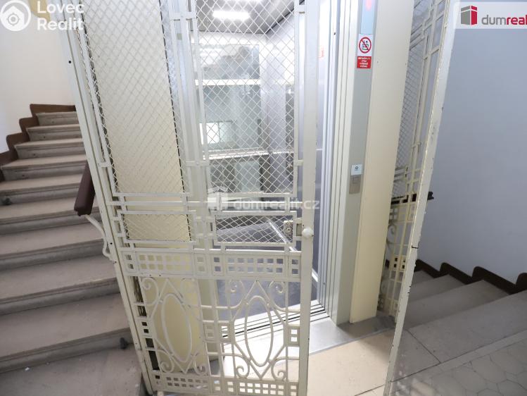 Prodej bytu 2+KK Karlovy Vary, Krále Jiřího č. 23