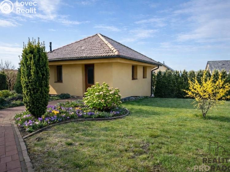 Pronájem rodinného domu Srubec, K Hájovně č. 1