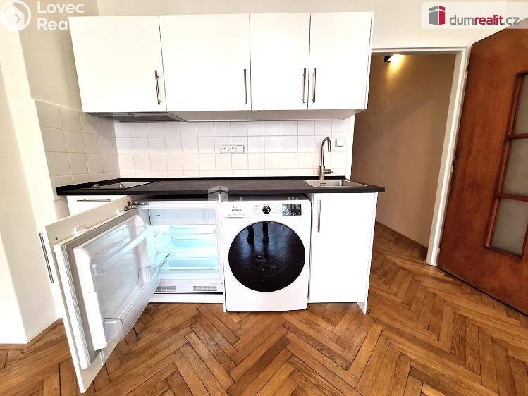 Pronájem bytu 1+KK Praha 2, Jana Masaryka č. 10