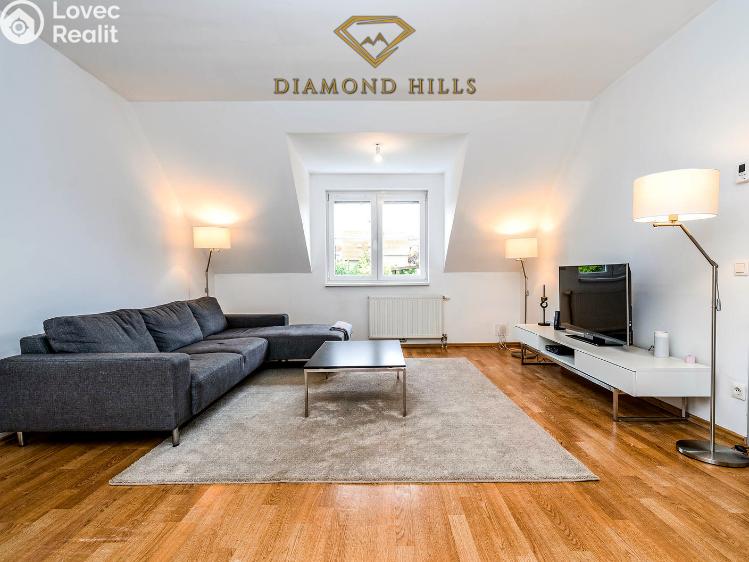 Аренда квартиры 3+KK Holubice, Lipová č. 3