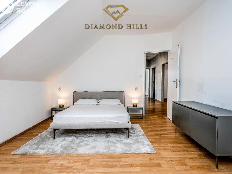 Аренда квартиры 3+KK Holubice, Lipová č. 7