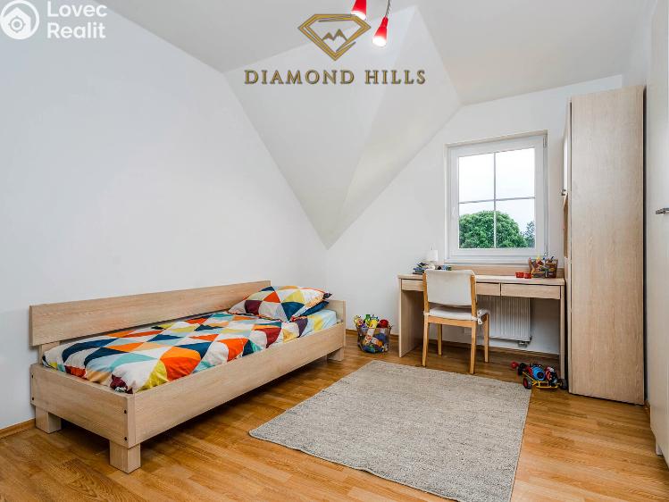 Аренда квартиры 3+KK Holubice, Lipová č. 10