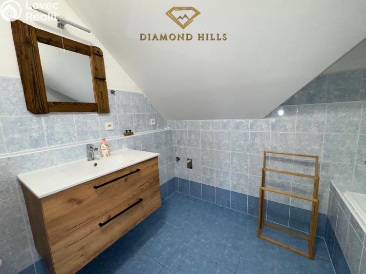 Аренда квартиры 3+KK Holubice, Lipová č. 11