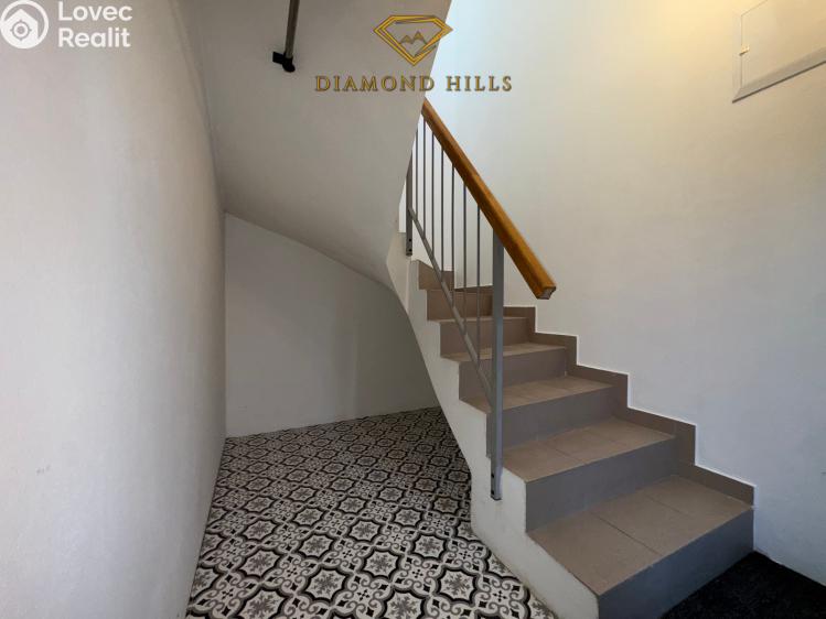 Аренда квартиры 3+KK Holubice, Lipová č. 15