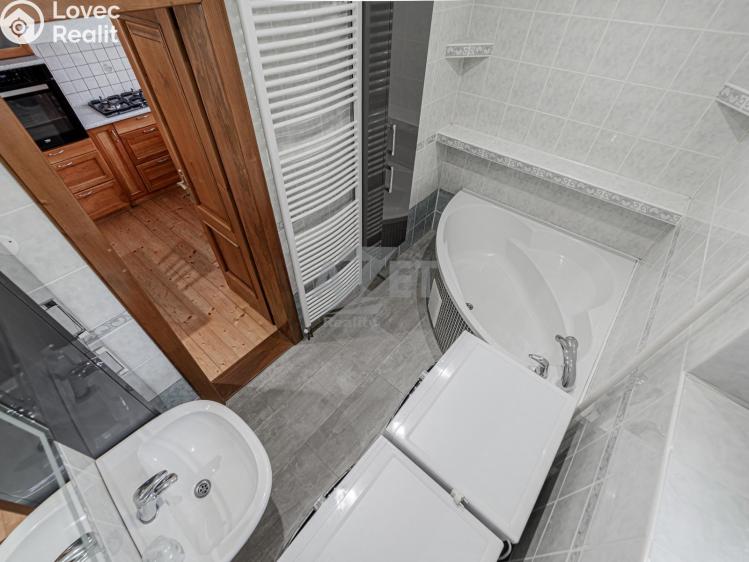 Prodej rodinného domu Český Těšín, Žukovská 245/18 č. 13