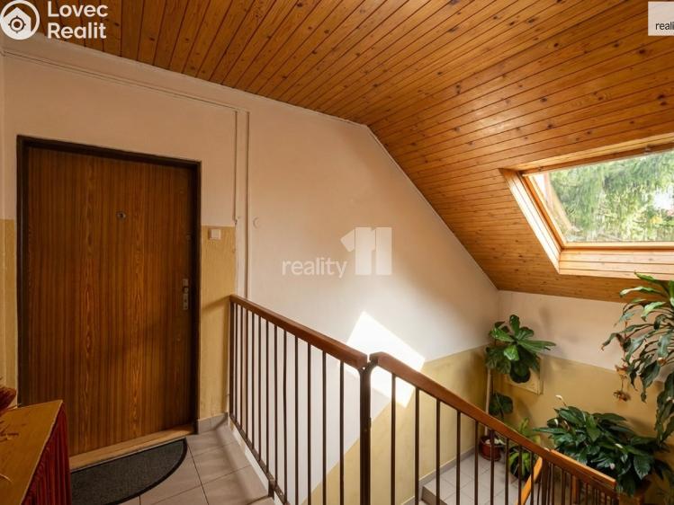 Prodej bytu 3+KK Praha-Suchdol, Kamýcká č. 21