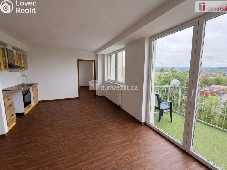 Pronájem bytu 1+KK Karlovy Vary, Dubová č. 3