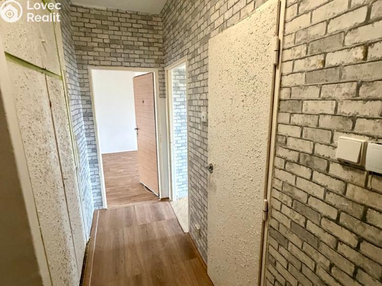 Оренда квартири 2+1 Karviná, V Aleji č. 4