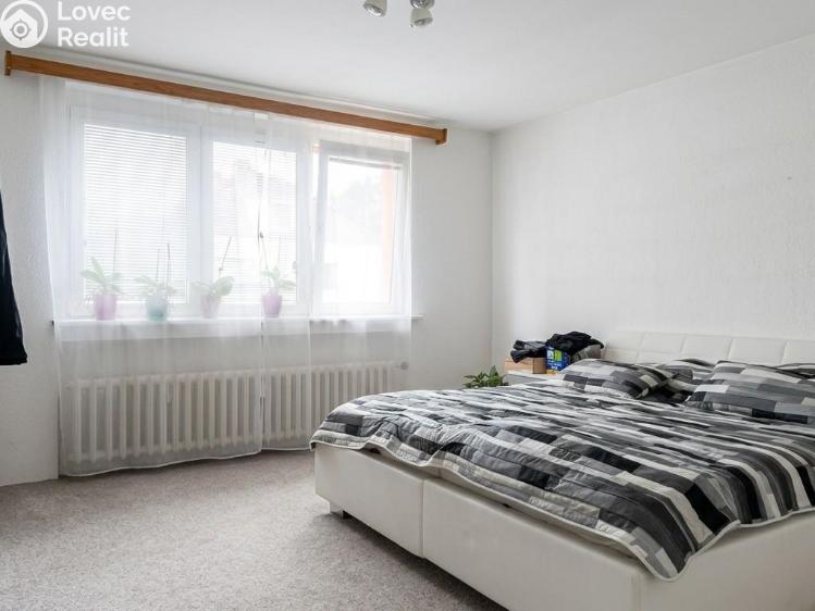 Pronájem rodinného domu Osek, Rybniční 630 č. 4