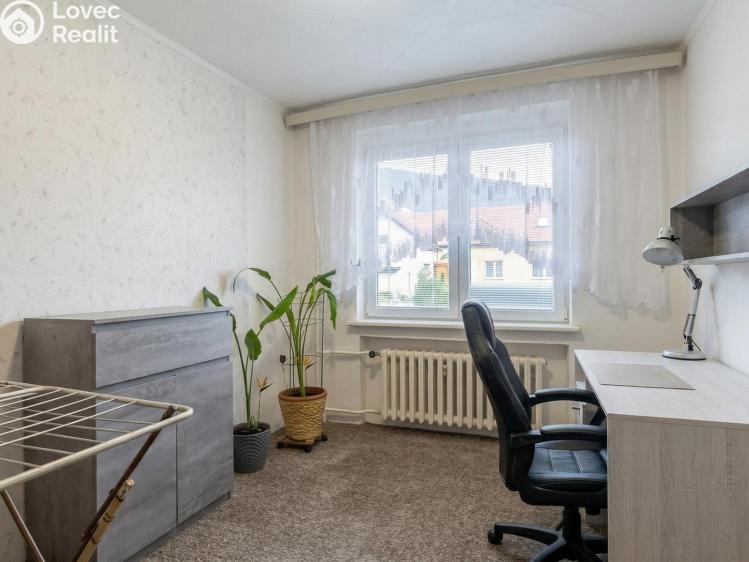 Pronájem rodinného domu Osek, Rybniční 630 č. 7