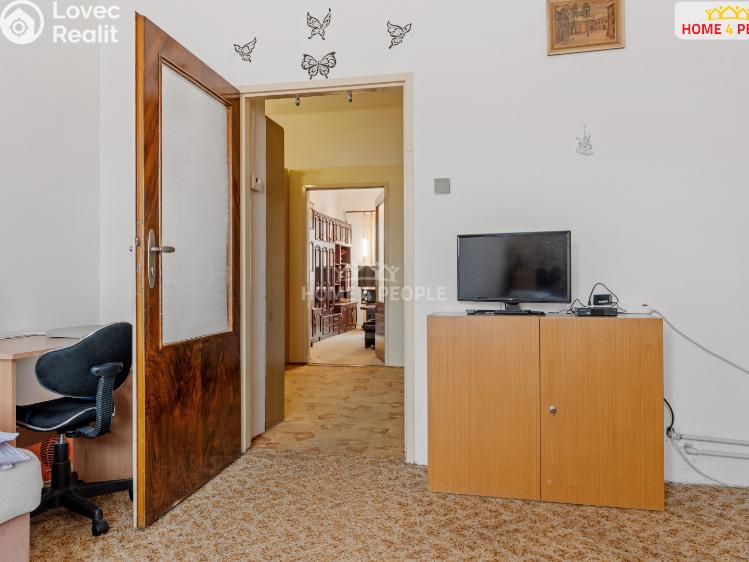 Prodej bytu 3+1 Říčany, Olivova č. 8