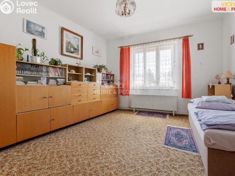 Prodej bytu 3+1 Říčany, Olivova č. 9