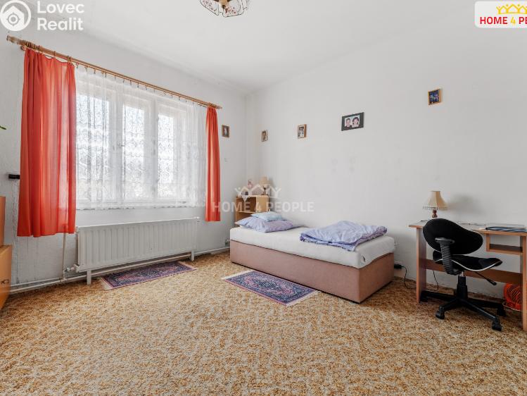 Prodej bytu 3+1 Říčany, Olivova č. 10