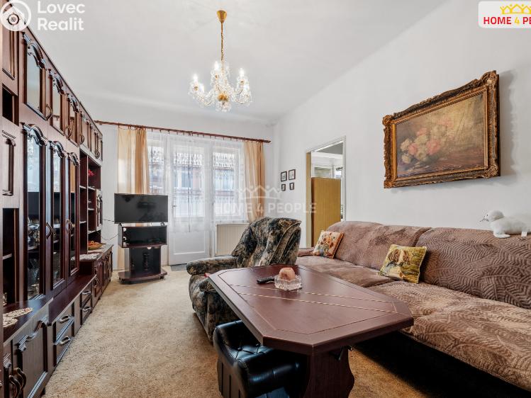 Prodej bytu 3+1 Říčany, Olivova č. 11