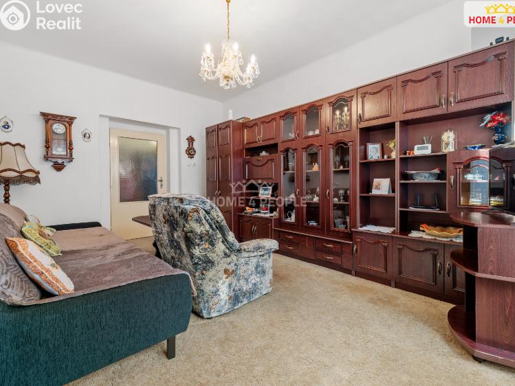 Prodej bytu 3+1 Říčany, Olivova č. 12