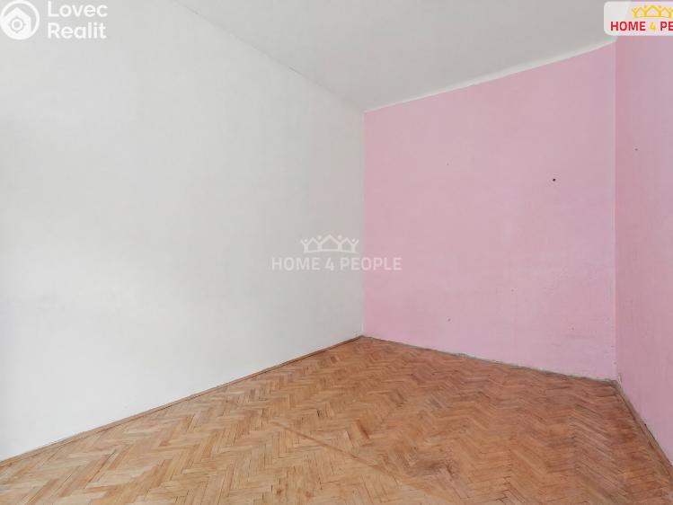 Prodej bytu 3+1 Říčany, Olivova č. 14