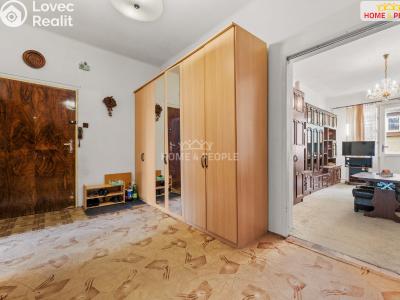 Prodej bytu 3+1 Říčany, Olivova č. 6