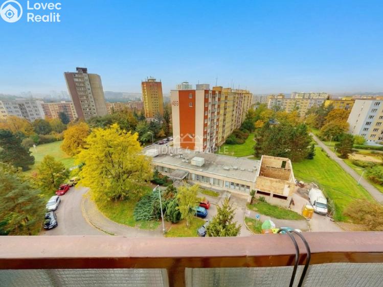 Rent apartment 3+1 Praha 12, Zárubova č. 11