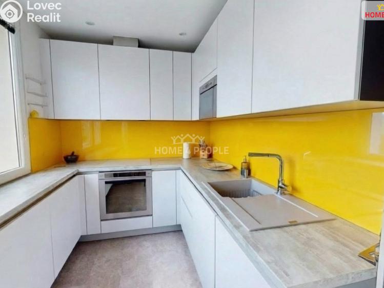 Rent apartment 3+1 Praha 12, Zárubova č. 15