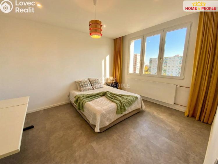 Rent apartment 3+1 Praha 12, Zárubova č. 23