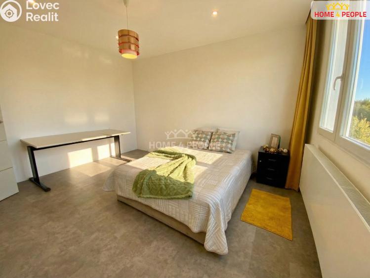 Rent apartment 3+1 Praha 12, Zárubova č. 25