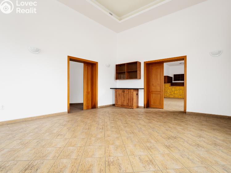 Sale restaurant Malínky č. 6