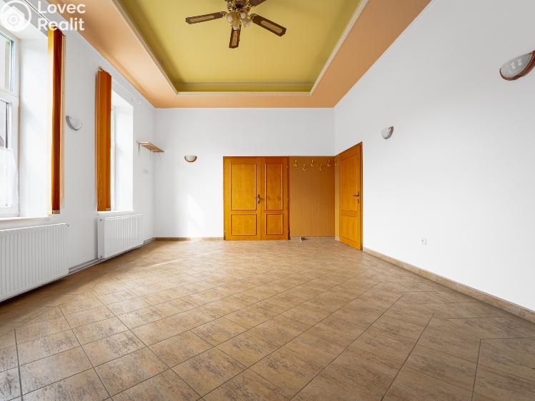 Sale restaurant Malínky č. 7