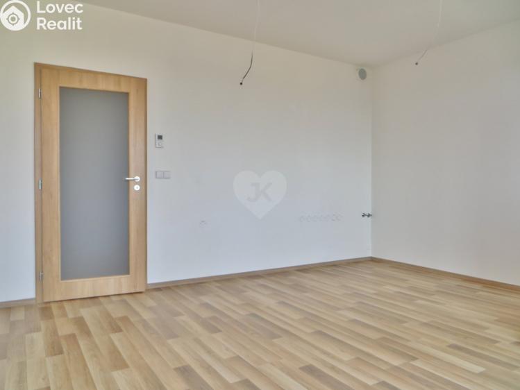 Pronájem bytu 1+KK Praha, Oty Bubeníčka č. 6