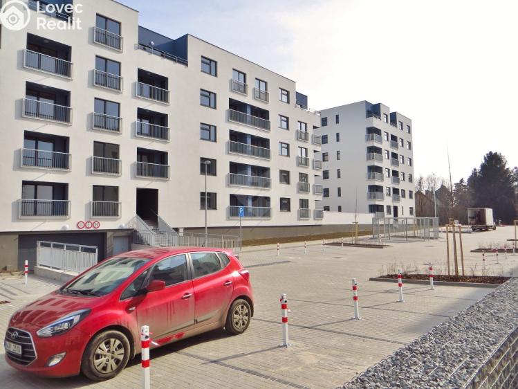 Pronájem bytu 1+KK Praha, Oty Bubeníčka č. 17