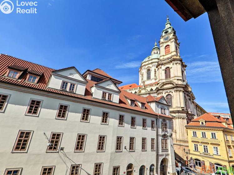 Pronájem bytu 3+1 Praha, Karmelitská č. 25