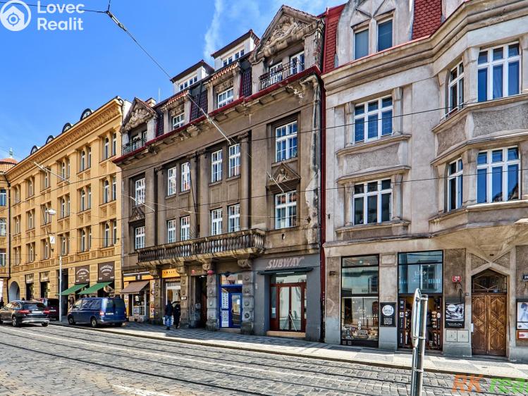 Pronájem bytu 3+1 Praha, Karmelitská č. 2