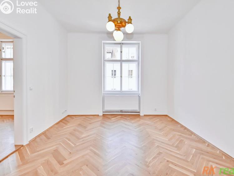 Pronájem bytu 3+1 Praha, Karmelitská č. 4