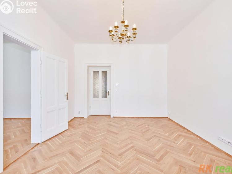 Pronájem bytu 3+1 Praha, Karmelitská č. 7