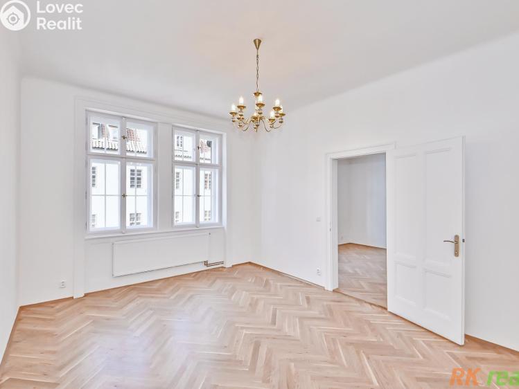 Pronájem bytu 3+1 Praha, Karmelitská č. 9